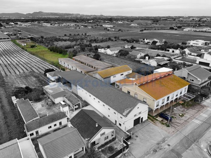 Image No.2-14 Bed Farmhouse for sale