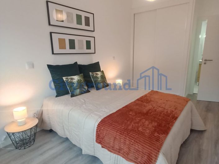 Image No.12-3 Bed Apartment for sale