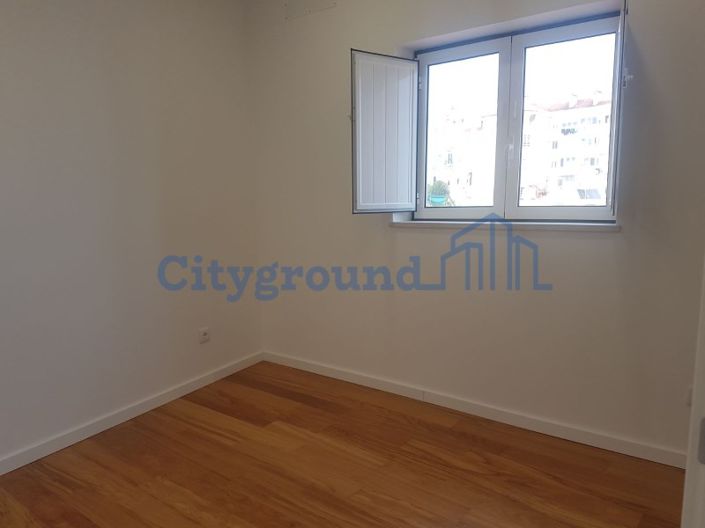 Image No.5-Appartement de 3 chambres à vendre à Lisbon