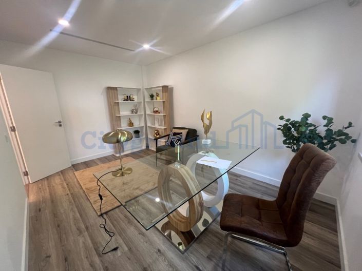 Image No.14-4 Bed House for sale