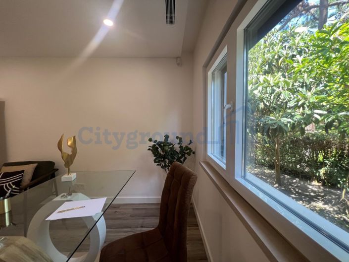 Image No.15-4 Bed House for sale