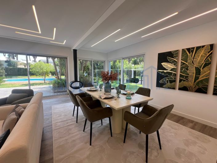 Image No.8-4 Bed House for sale