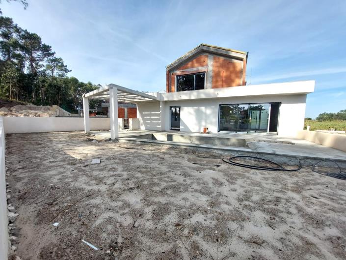 Image No.1-4 Bed House/Villa for sale