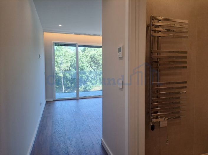 Image No.15-3 Bed Apartment for sale