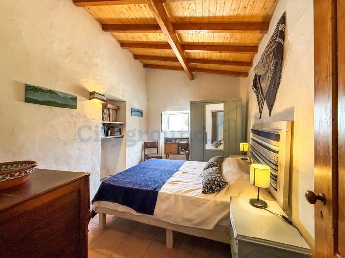 Image No.13-3 Bed House for sale