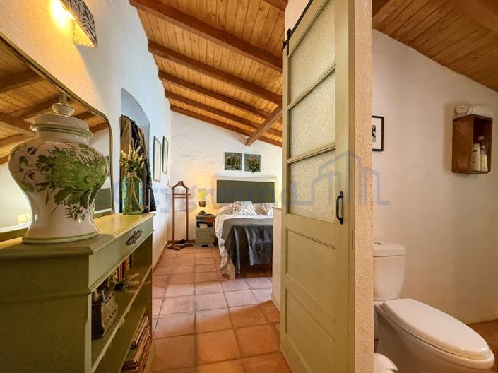 Image No.15-3 Bed House for sale