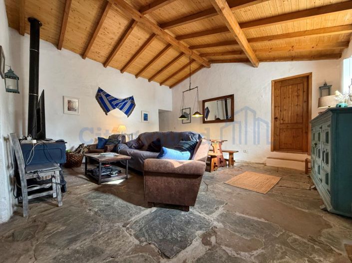 Image No.5-3 Bed House for sale