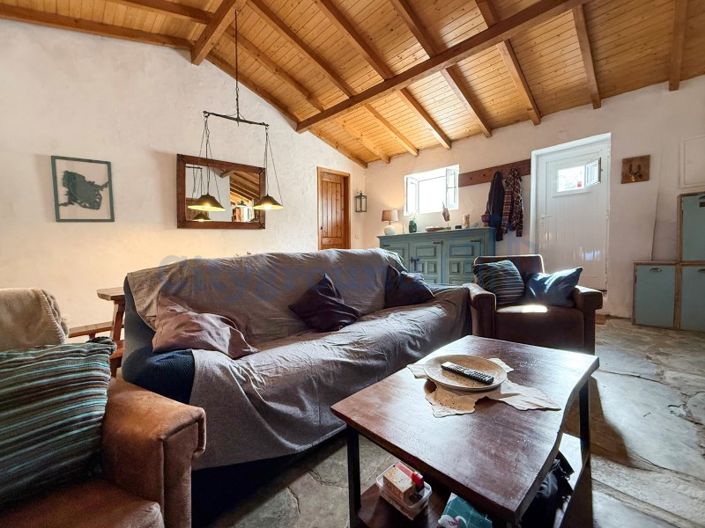 Image No.8-3 Bed House for sale