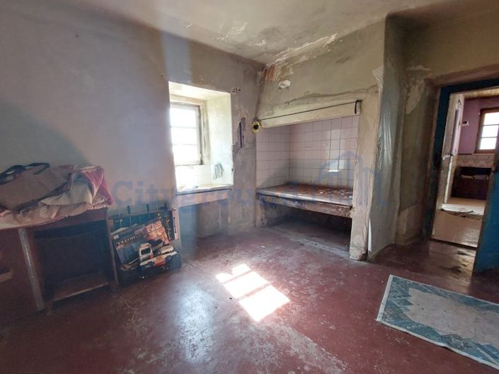 Image No.11-3 Bed House for sale