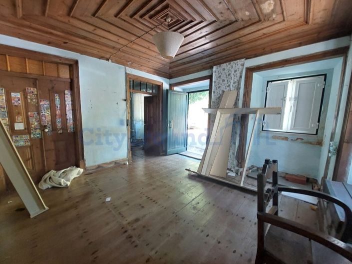 Image No.14-3 Bed House for sale