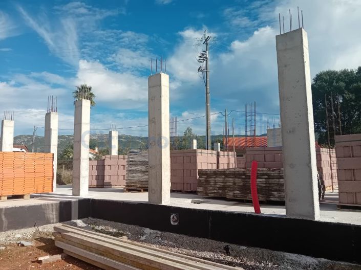 Image No.15-3 Bed House for sale