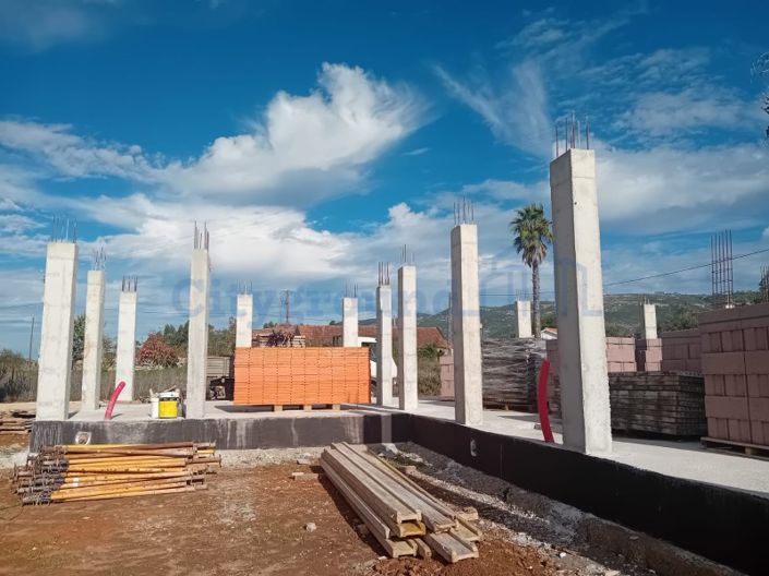 Image No.18-3 Bed House for sale