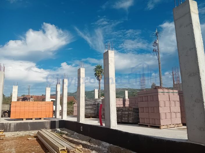 Image No.19-3 Bed House for sale