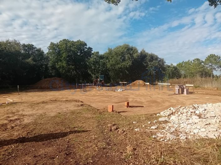 Image No.25-3 Bed House for sale