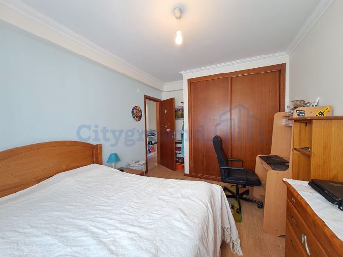 Image No.11-3 Bed House for sale