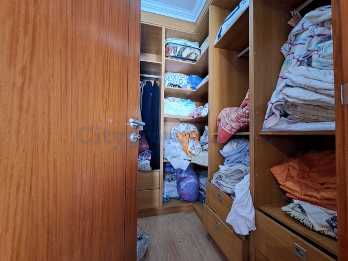 Image No.16-3 Bed House for sale