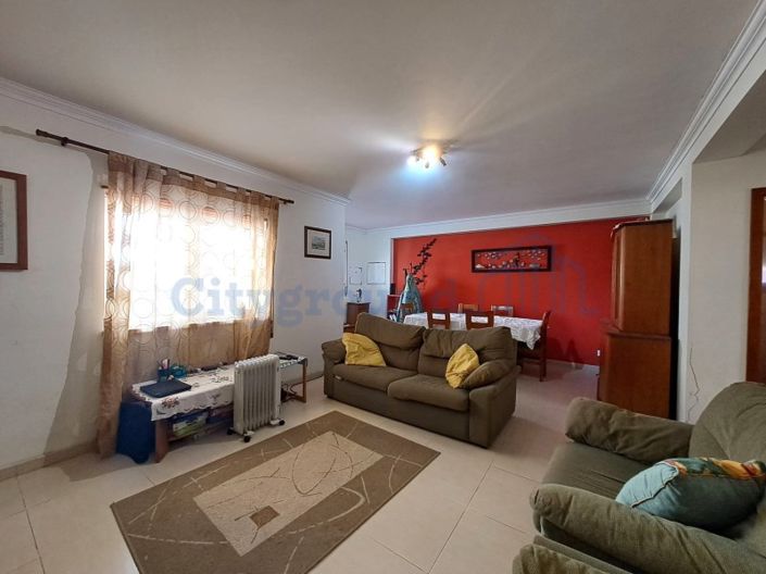 Image No.7-3 Bed House for sale