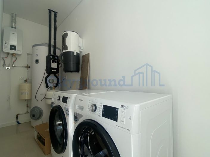 Image No.20-3 Bed House for sale