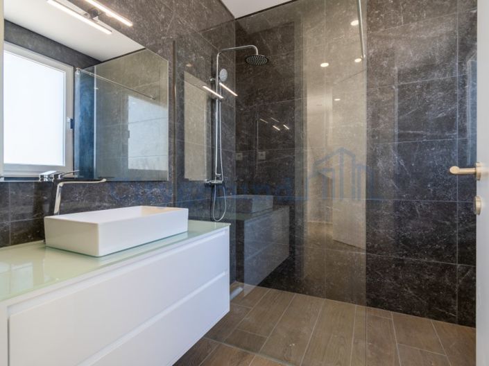 Image No.22-3 Bed House for sale