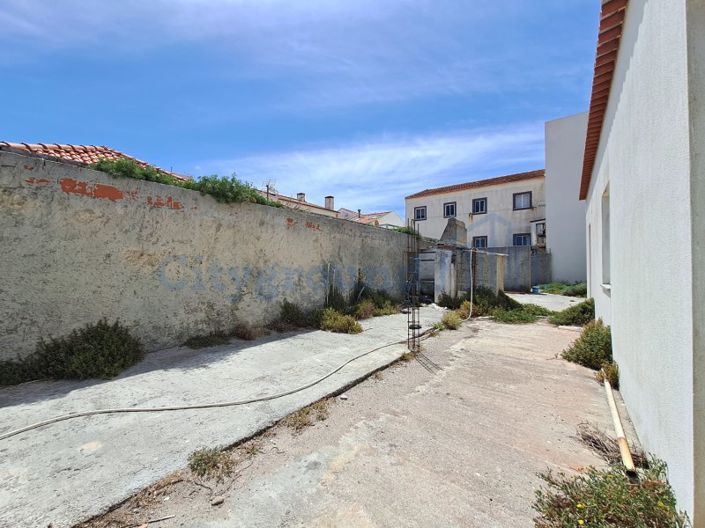 Image No.13-3 Bed House for sale