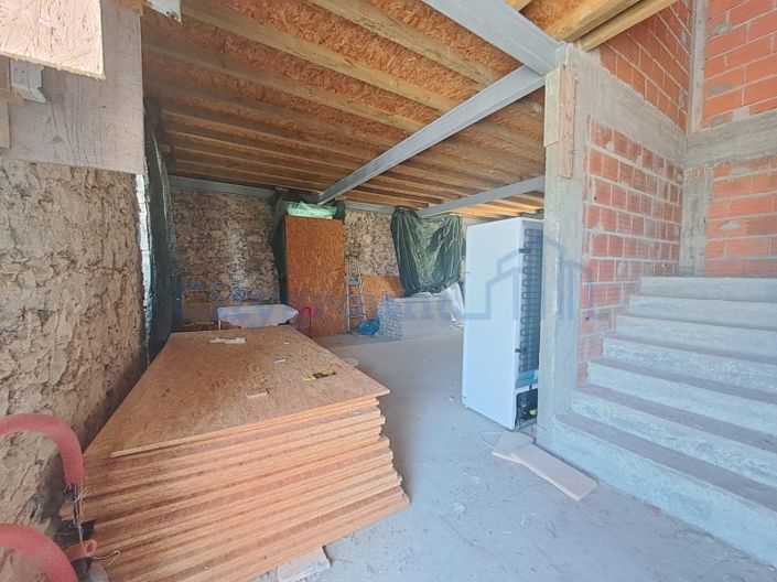 Image No.5-3 Bed House for sale