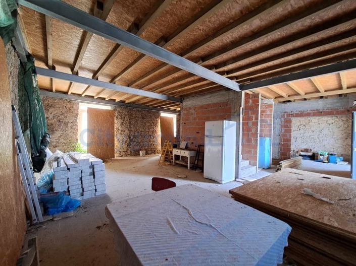 Image No.6-3 Bed House for sale