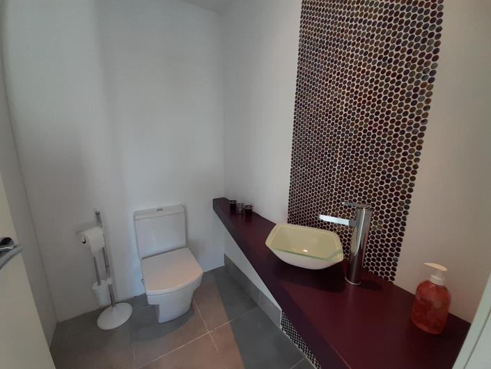 Image No.17-3 Bed Semi-Detached for sale