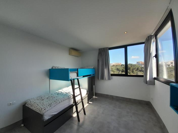 Image No.16-3 Bed Semi-Detached for sale