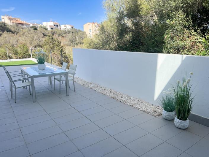 Image No.22-3 Bed Semi-Detached for sale