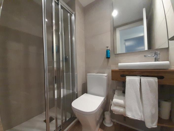 Image No.8-2 Bed Apartment for sale