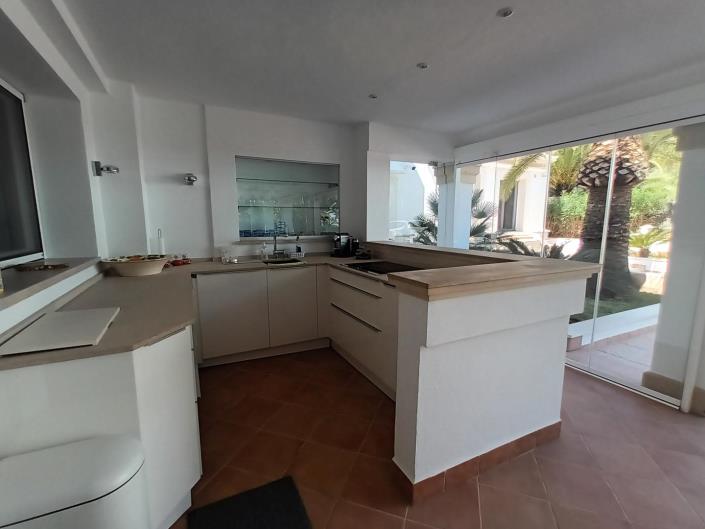 Image No.11-8 Bed House/Villa for sale