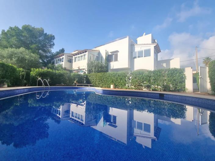 Image No.1-Jumelé de 4 chambres à vendre à Cala Egos