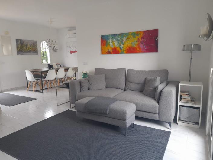 Image No.2-Jumelé de 4 chambres à vendre à Cala Egos