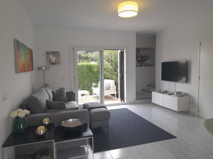 Image No.3-Jumelé de 4 chambres à vendre à Cala Egos