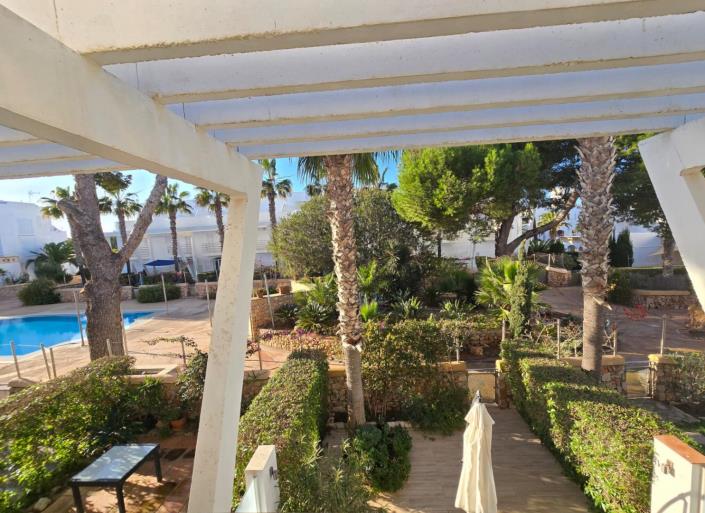 Image No.12-3 Bed Villa / Detached for sale