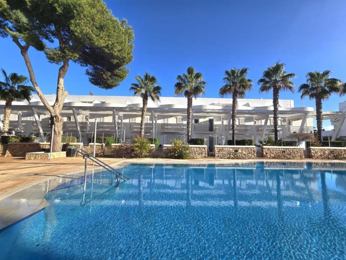 Image No.20-3 Bed Villa / Detached for sale