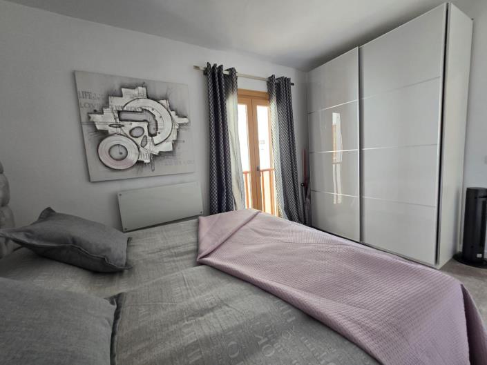 Image No.11-1 Bed Apartment for sale