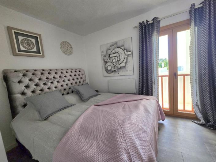 Image No.10-1 Bed Apartment for sale