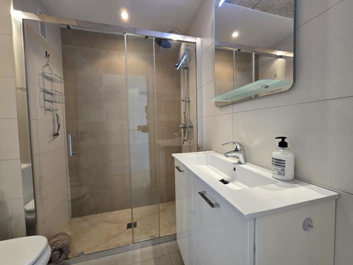 Image No.9-2 Bed Apartment for sale