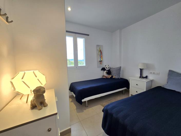 Image No.10-2 Bed Apartment for sale