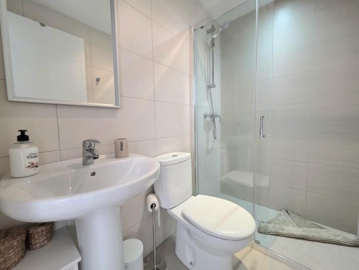 Image No.15-2 Bed Apartment for sale