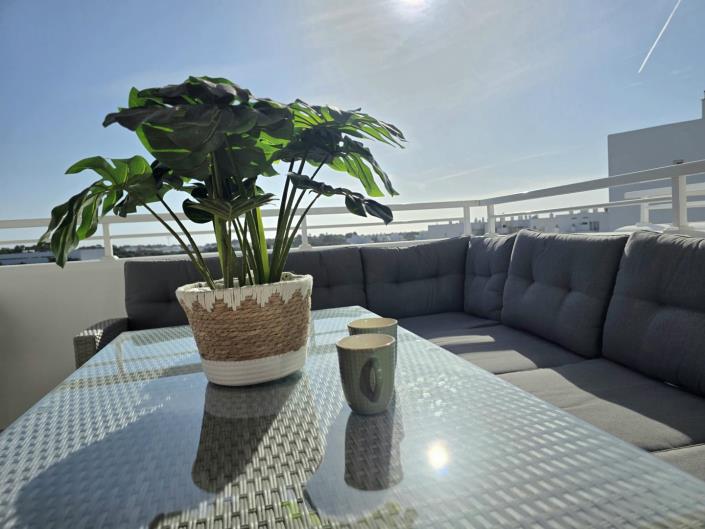 Image No.19-2 Bed Apartment for sale