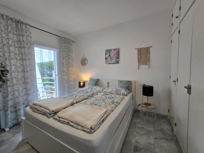 Image No.9-3 Bed Semi-Detached for sale