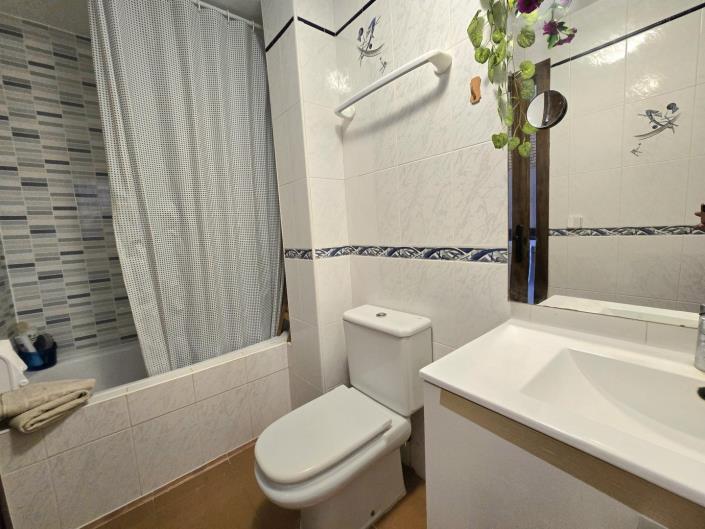 Image No.11-1 Bed Apartment for sale