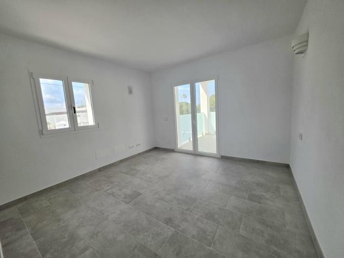 Image No.5-2 Bed Villa for sale