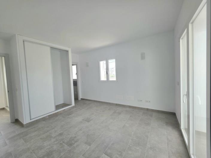 Image No.6-2 Bed Villa for sale