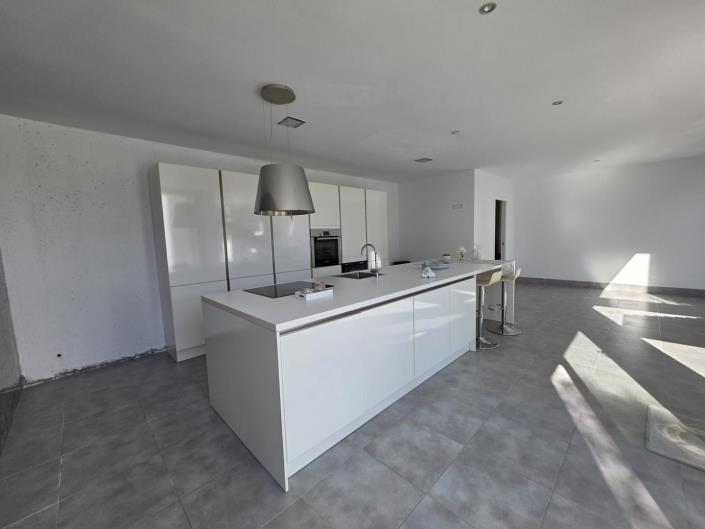 Image No.8-3 Bed Villa for sale