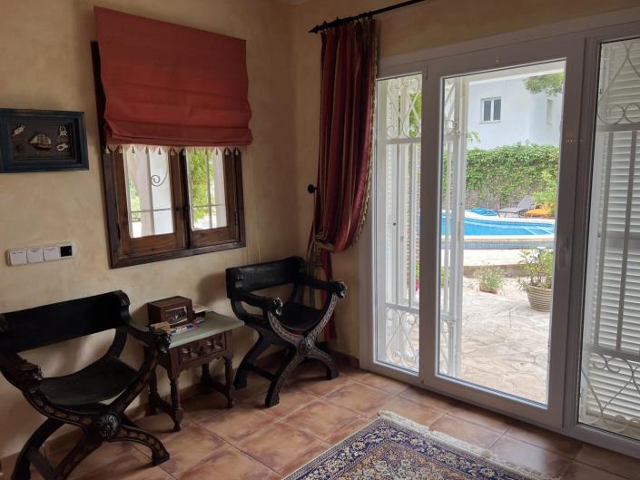 Image No.9-3 Bed Villa / Detached for sale