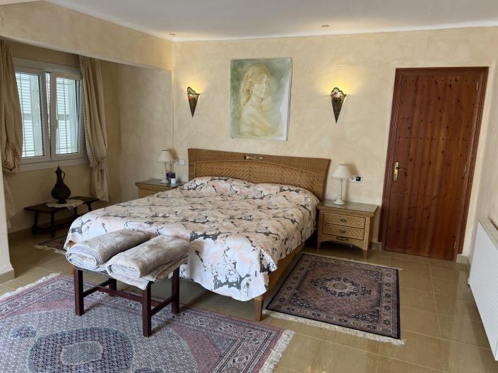 Image No.16-3 Bed Villa / Detached for sale