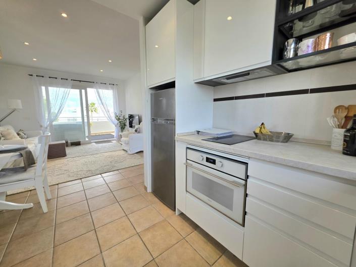 Image No.9-2 Bed Apartment for sale